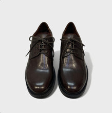 Hundred scarpa allacciata