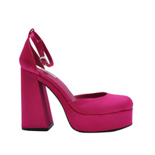 Scarpa in raso fuxia