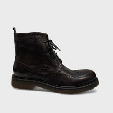 Hundred stivaletto coda di rondine