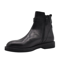 Stivaletto nero con fibbia