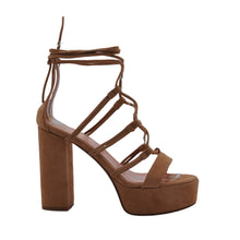 Sandalo in camoscio con plateau