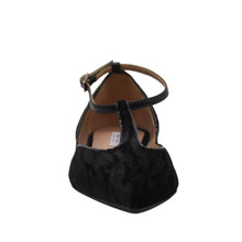 Ballerina in velluto nero