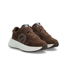 SNEAKERS NO NAME