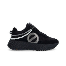 SNEAKERS NO NAME